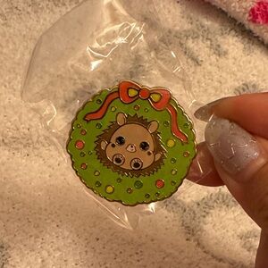 Hedgehog Wreath Enamel Pin - Green and Brown NWT